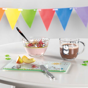 Schale BAMBINI mit Panda-Motiv auf festlich gedecktem Tisch mit Girlanden