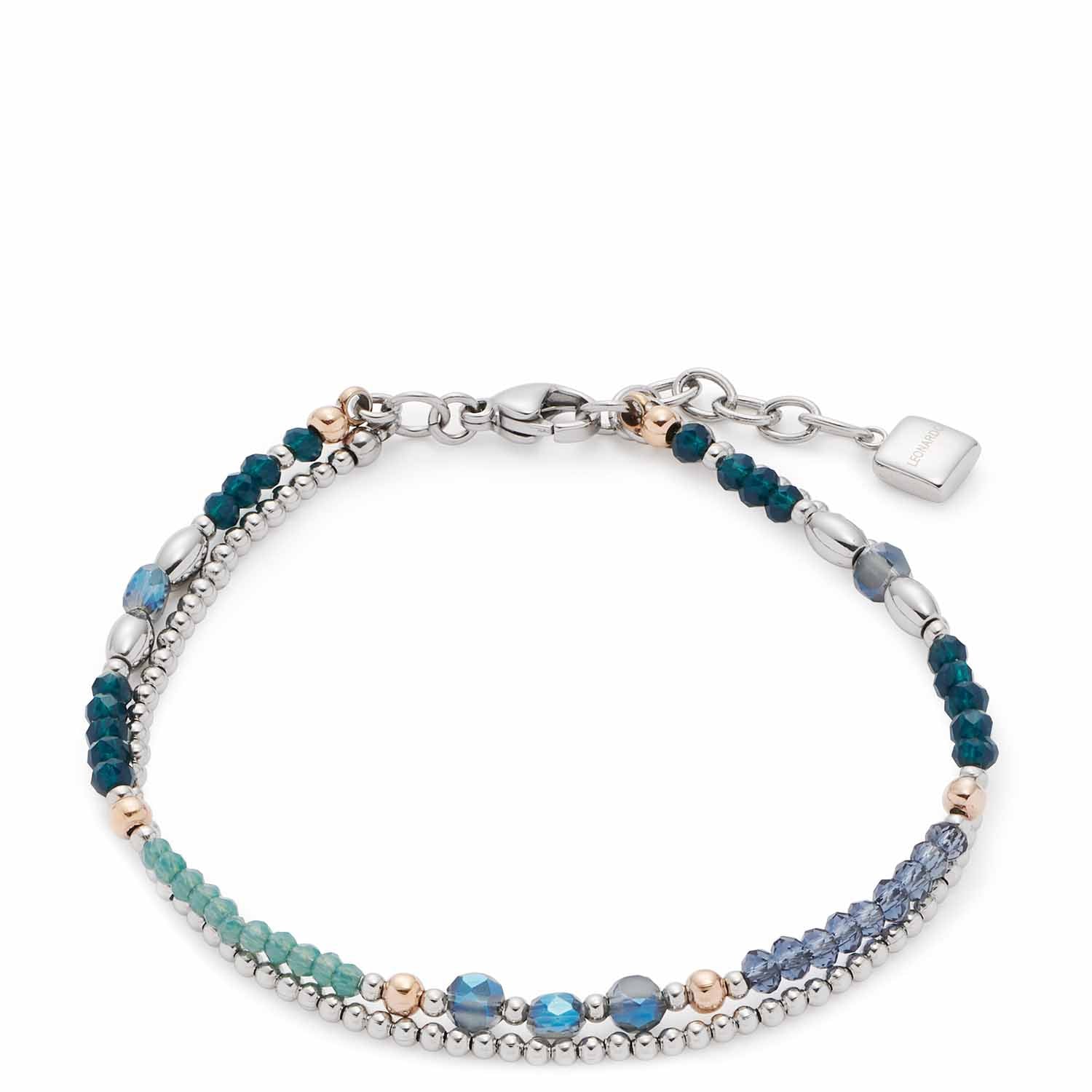 Armband NATALINA mit blauen Perlen und silbernen Elementen auf weißem Hintergrund