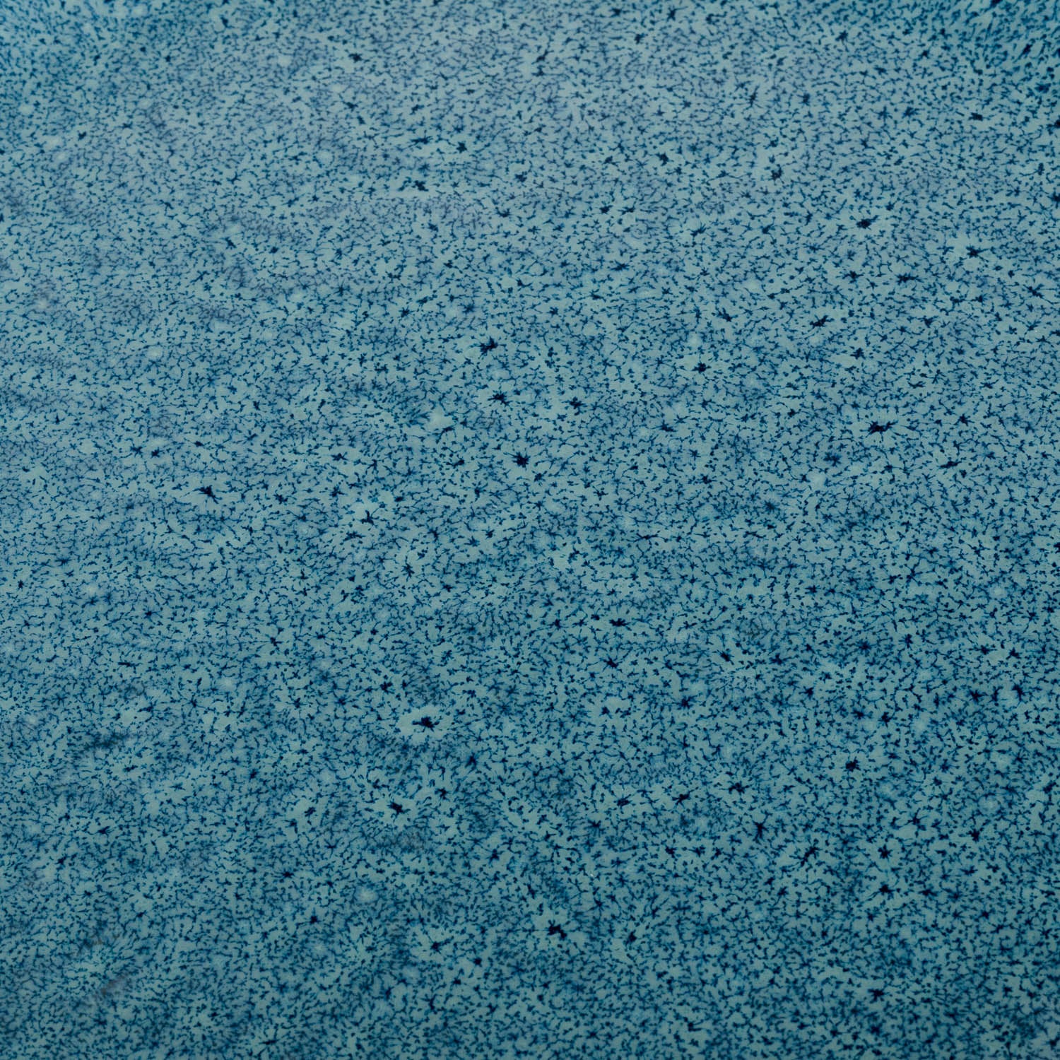 Keramikoberfläche blau mit feiner Körnung und Textur