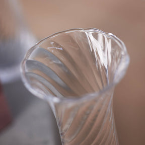 Solifleurvase RAVENNA, Detailaufnahme der spiralförmigen Oberflächenstruktur von oben