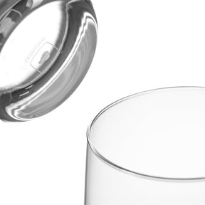 Trinkglas TIVOLI 390 ml, eines gefüllt mit Wasser, eines leer