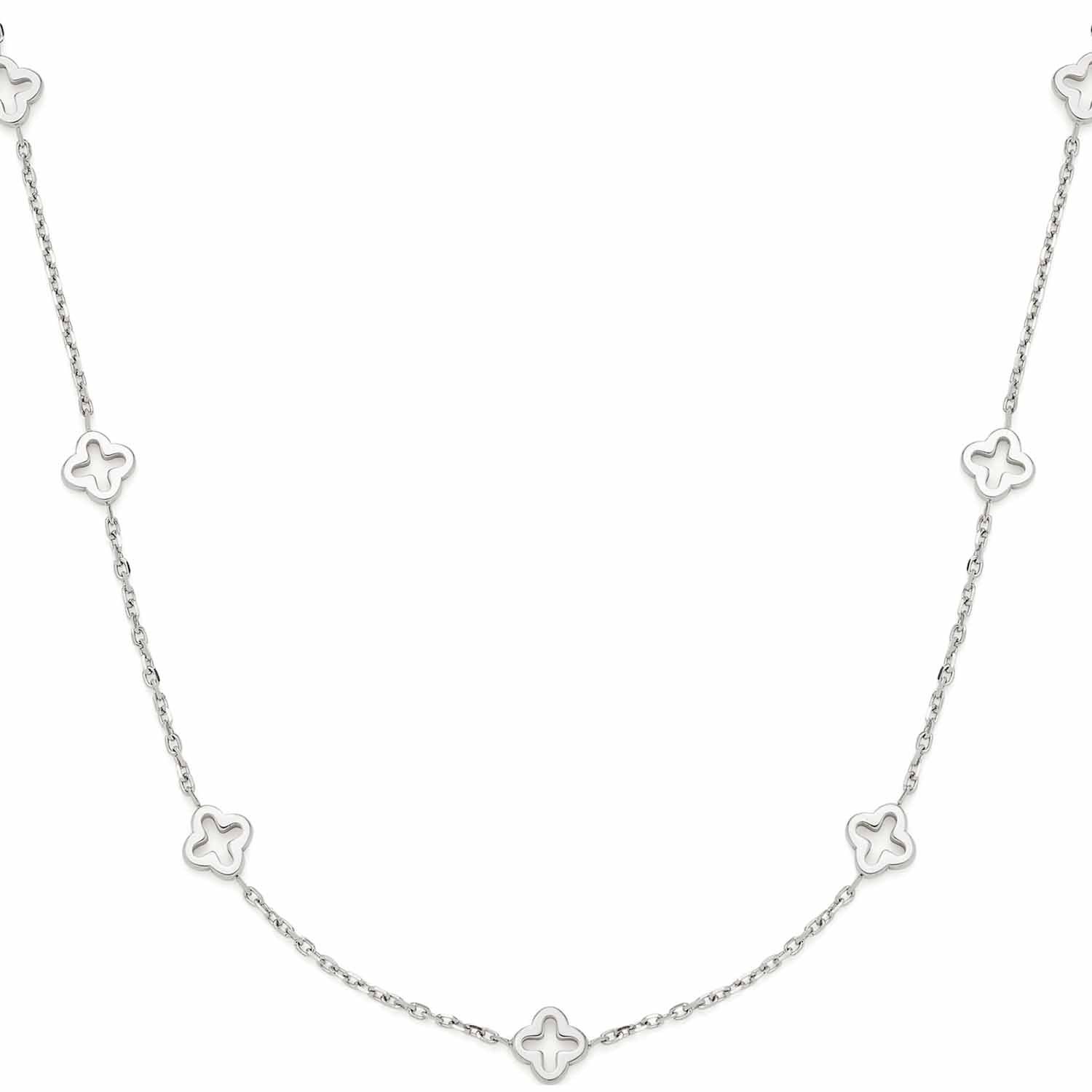 Silberne Halskette JANNA mit vier-blättrigen Kleeblatt-Anhängern auf weißem Hintergrund