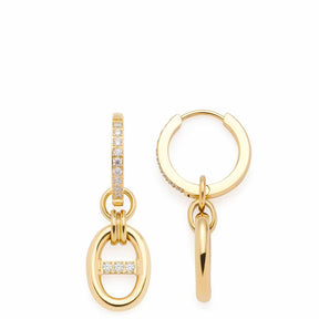 Creole HERMA gold mit Zirkonia-Steinen und ovalem Anhänger