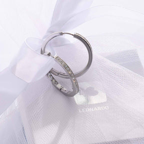 Creole JASMIN aus Silber auf weißem Tüll mit Leonardo-Branding