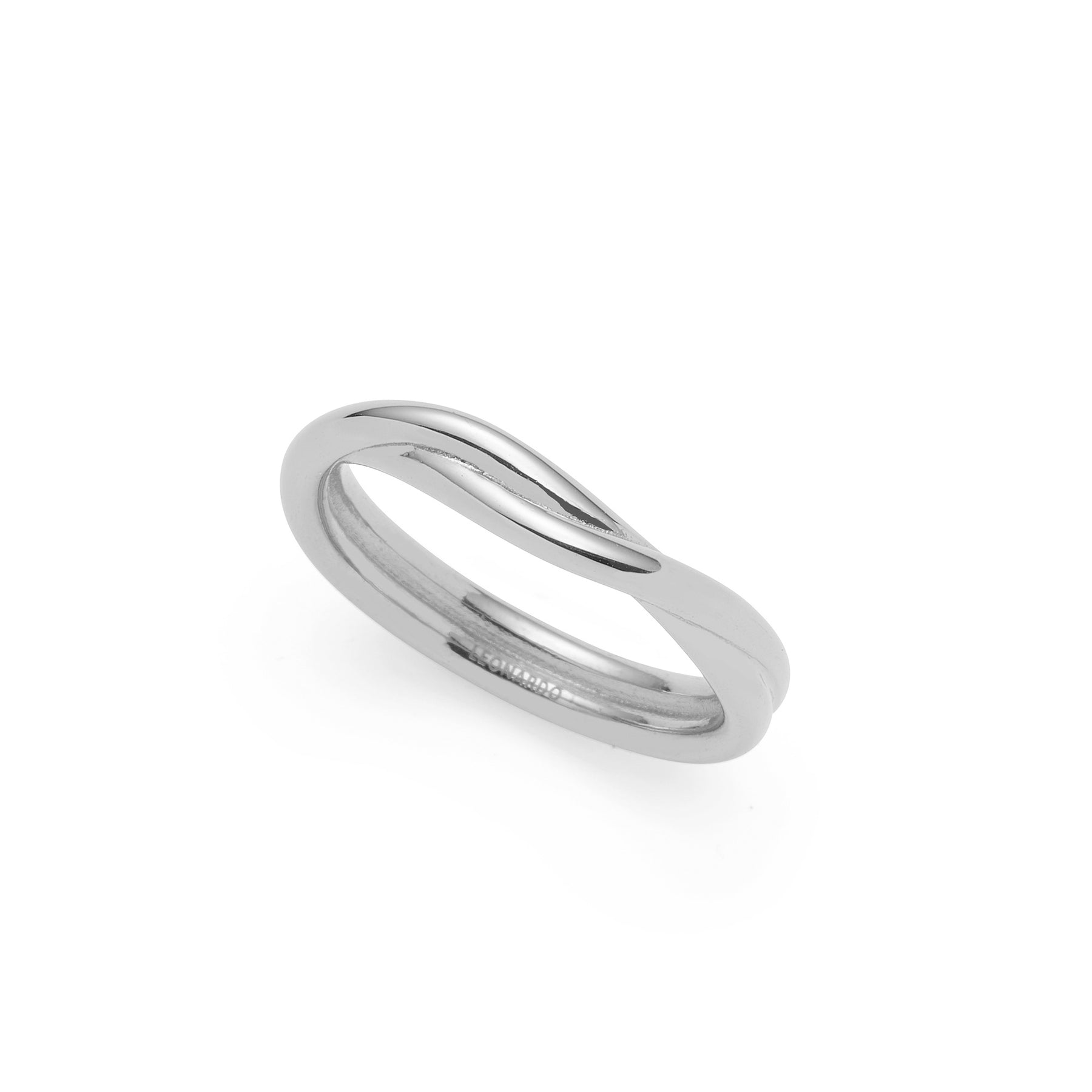 Ring TWISTER 18 CIAO in Silber, gewellte Oberfläche, Freisteller