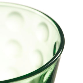 Trinkglas OPTIC mit strukturierter Oberfläche, grüner Rand, Nahaufnahme