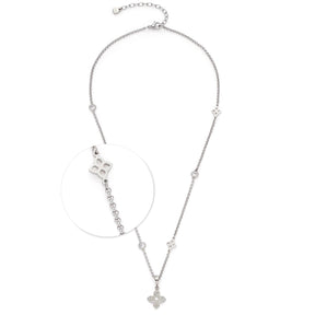 Halskette RUTH silber mit Kettengliedern und Schmuckdetails, Detailansicht des Verschlusses