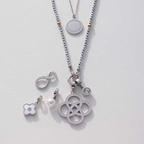 Silberner Schmuckset mit SENTA Ringen, Halsketten und austauschbaren Anhängern