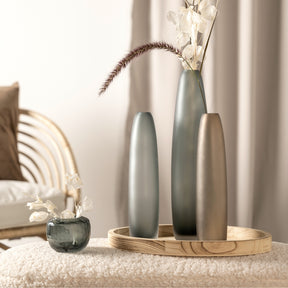 Vase BELLAGIO anthrazit mit Trockenblumen in Wohnzimmer-Styling
