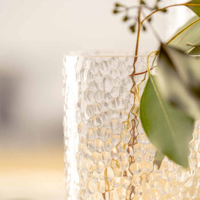 Vase MARTELLO mit Trockenblumen, Oberflächenstruktur sichtbar