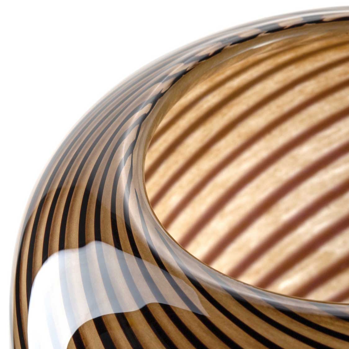 Vase FILO COLORI braun mit vertikalen Glasrillen, Detailansicht