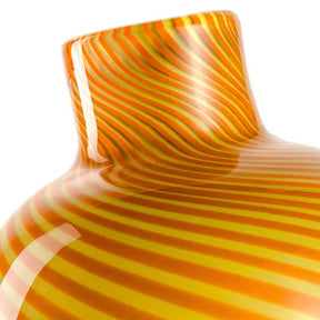 Vase FILO COLORI mit gelben und orangen Streifen, Detailaufnahme der gerippten Oberflaeche