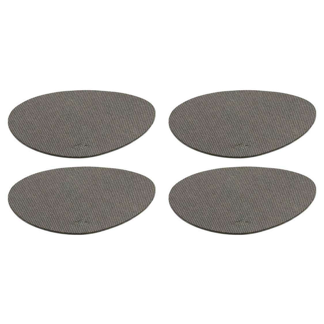 Vier graue Untersetzer GOCCE in Tropfenform angeordnet