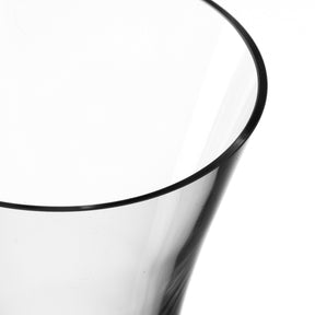 Karaffe CHATEAU, klares Glas, schwarzer Rand, Nahaufnahme des oberen Randes