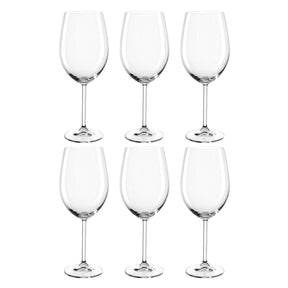 Sechs klare Bordeauxgläser DAILY 640 ml in zwei Reihen angeordnet