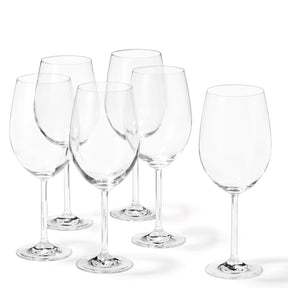 Sechs klare Bordeauxgläser DAILY 640 ml nebeneinander angeordnet