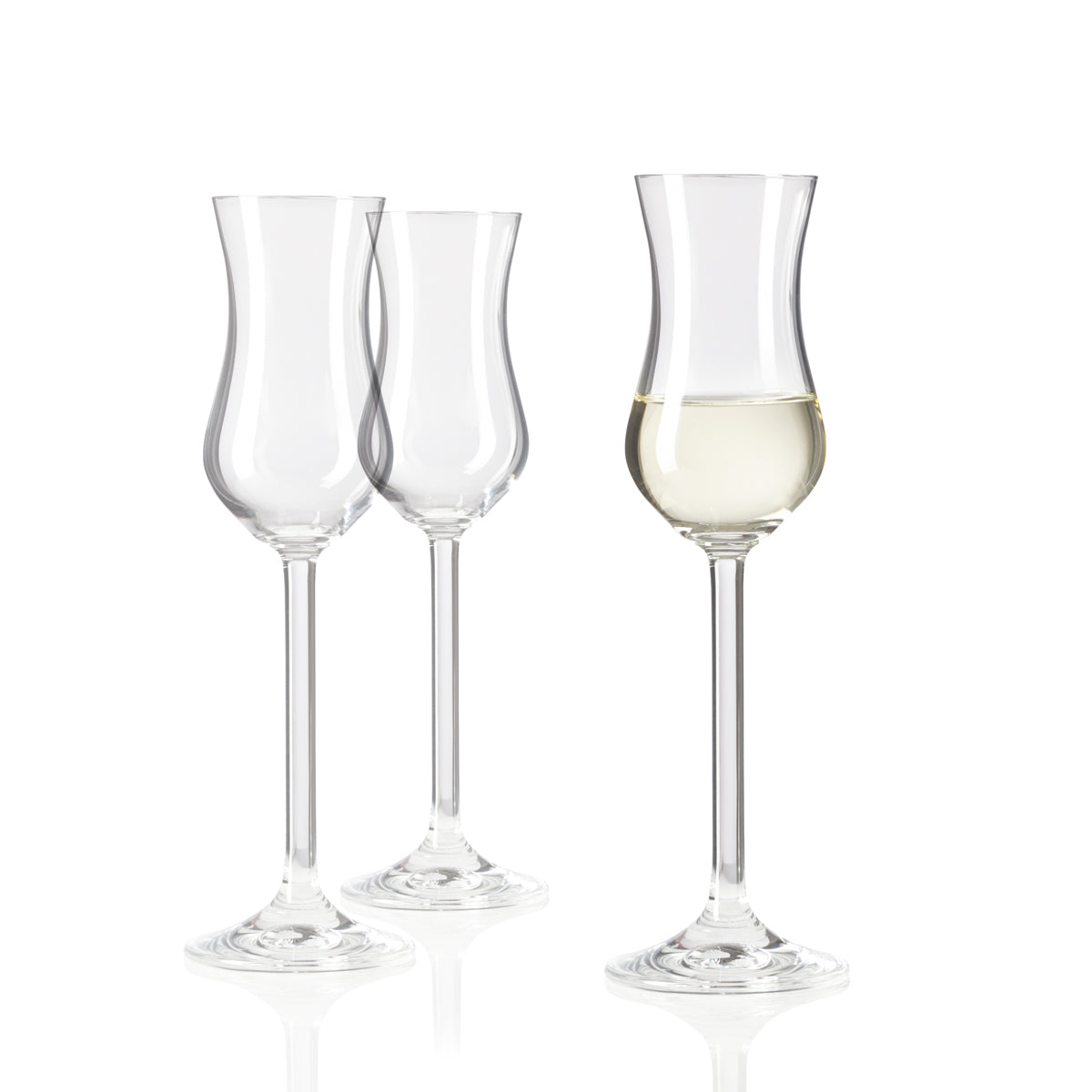 Grappaglas DAILY, zwei leere und ein gefülltes Glas nebeneinander