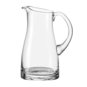 Krug LIQUID 1,2 l aus klarem Glas mit Henkel vor weißem Hintergrund