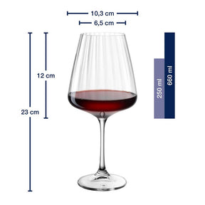 Rotweinglas PAOLO mit Rotwein gefüllt und Massangaben