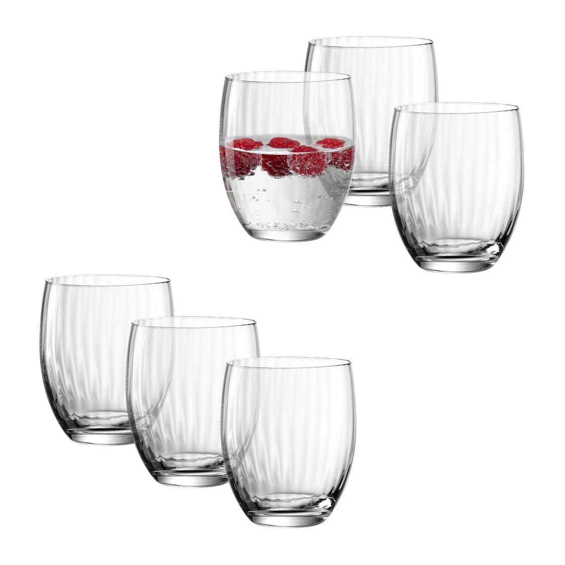 Trinkglas POESIA 380 ml 6er-Set, eines mit Wasser und roten Beeren gefüllt